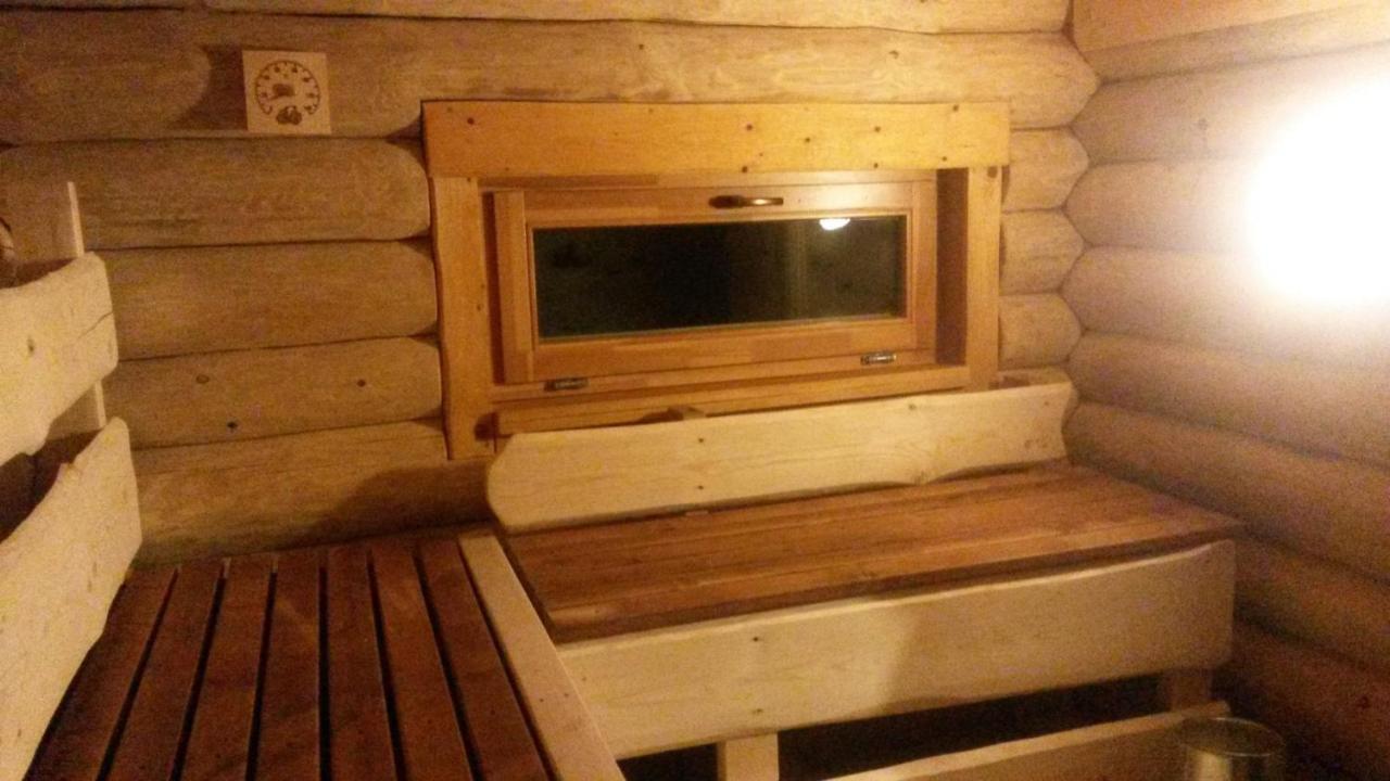Raiskums Ezerkalni 빌라 외부 사진